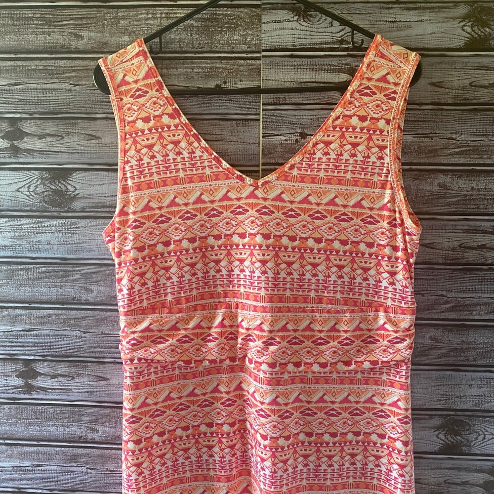 Title Nine Women's Sleeveless Dress Size‎ L V-Neck Logo White Orange Pink